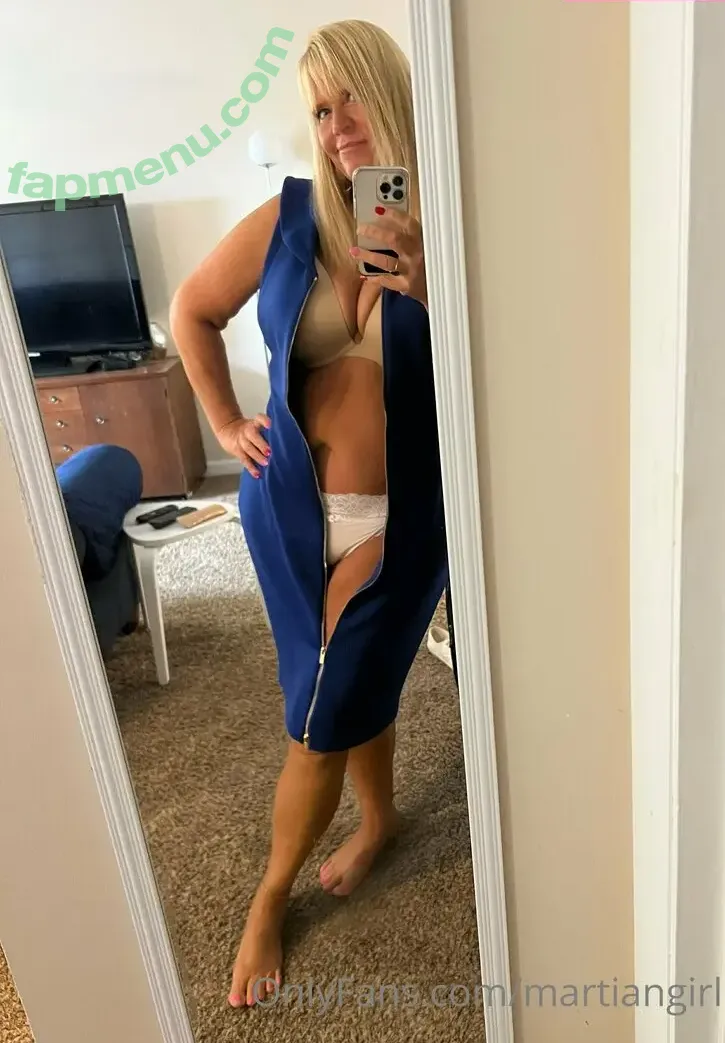 Karen Pennington nude photo #0084 (Bailey Buttner / Karen Buttner / Karensgalaxy / Martiangirl / Martiangirl1 / karen.buttner)