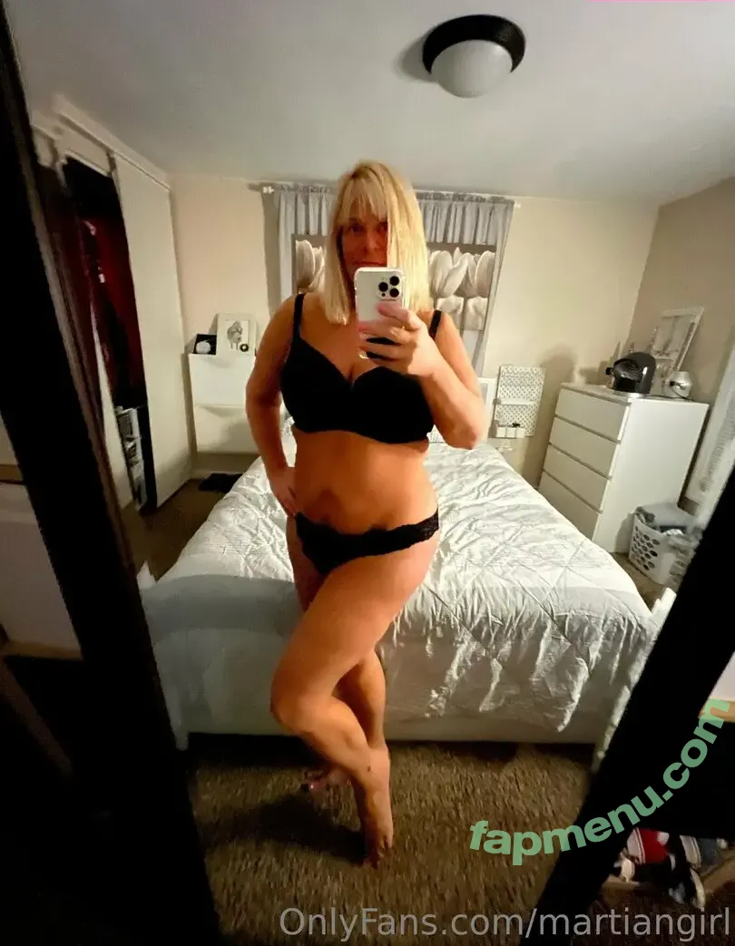 Karen Pennington nude photo #0101 (Bailey Buttner / Karen Buttner / Karensgalaxy / Martiangirl / Martiangirl1 / karen.buttner)