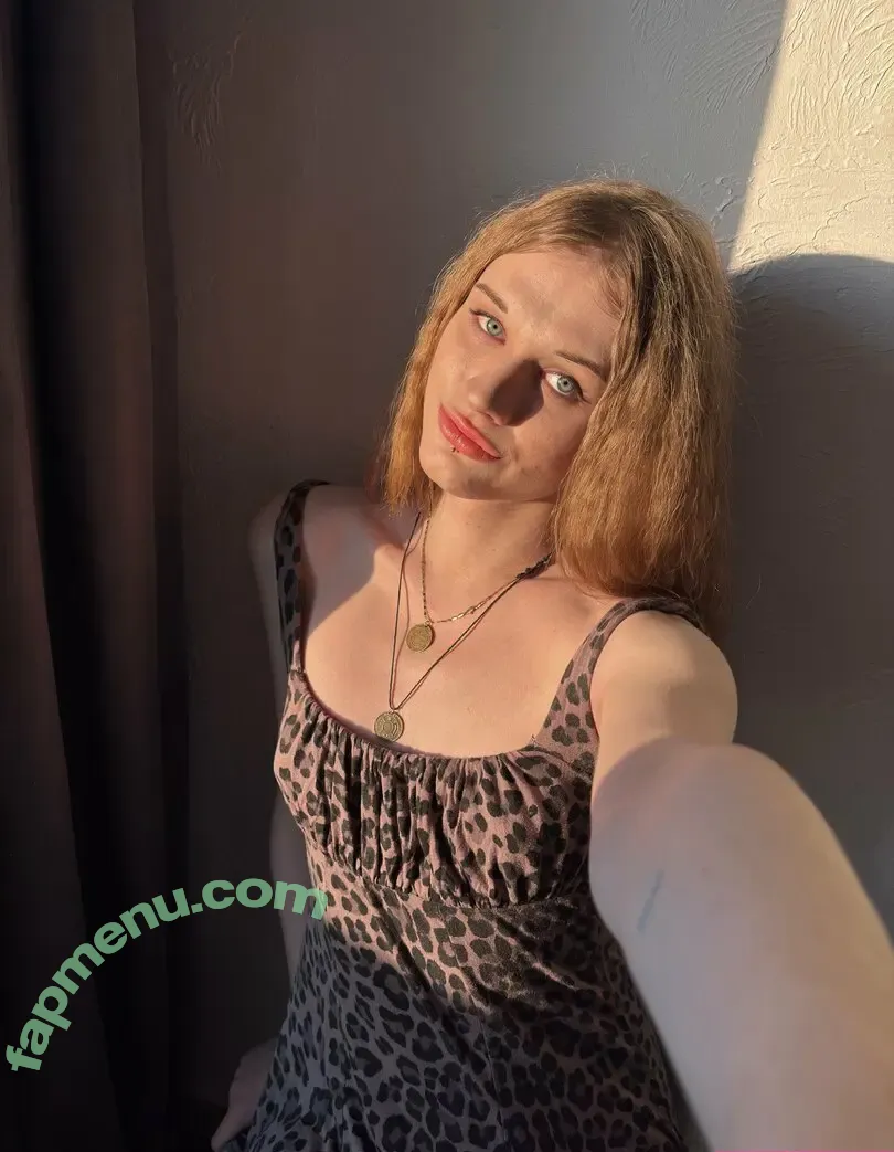 karen_tsgirl nude photo #0077 (karen_ts)