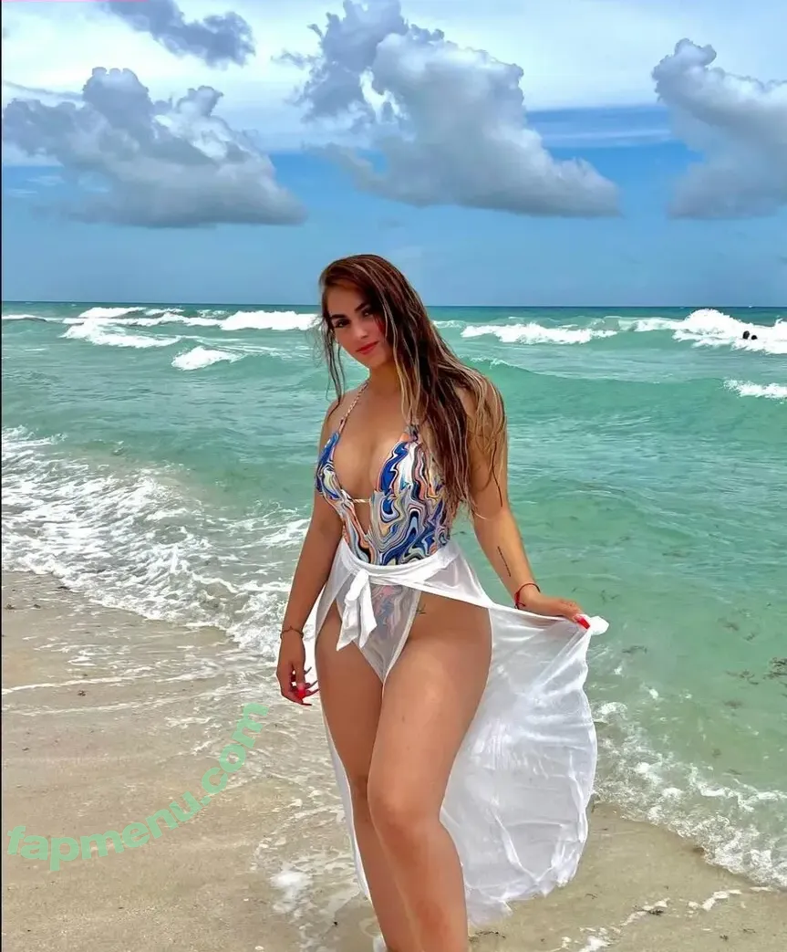 KarenAR nude photo #0084 (Bakersfield Hyundai Karen / ar.k24 / karen_acosta24)