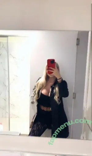 Karenmedinaort nude photo #0002