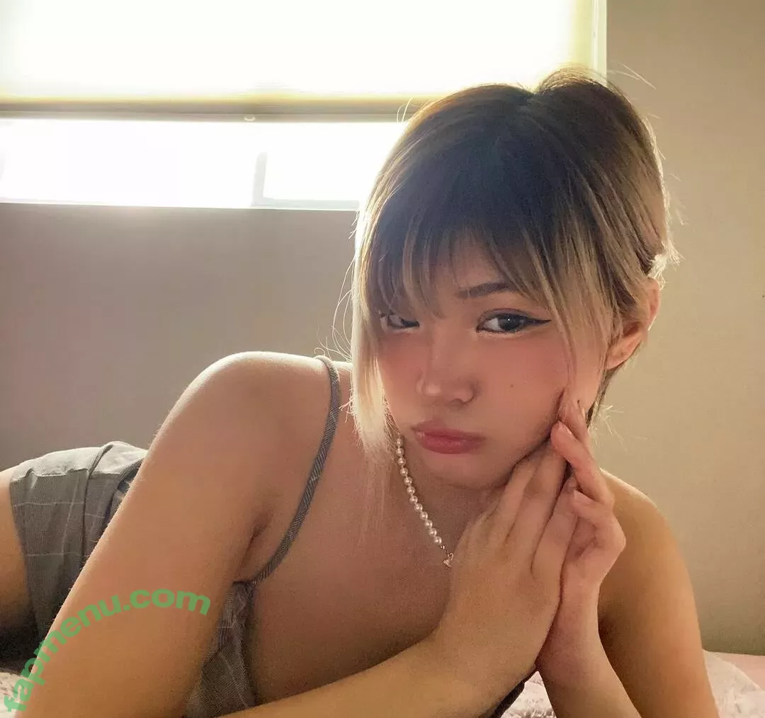 Karenxtran nude photo #0014 (Strawberry.bunni / seunnngmiii)