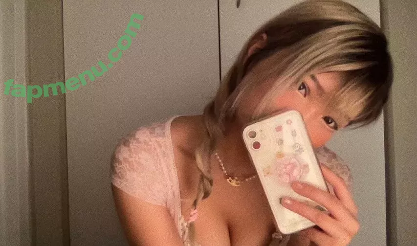 Karenxtran nude photo #0024 (Strawberry.bunni / seunnngmiii)