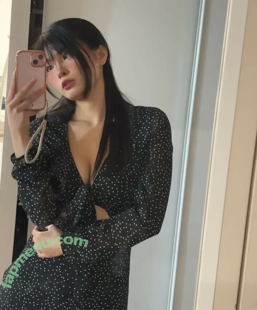 Karenxtran nude photo #0196 (Strawberry.bunni / seunnngmiii)