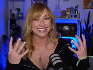 Kari Byron / KariByron / starbyron0 / therealkaribyron nude photo #0204