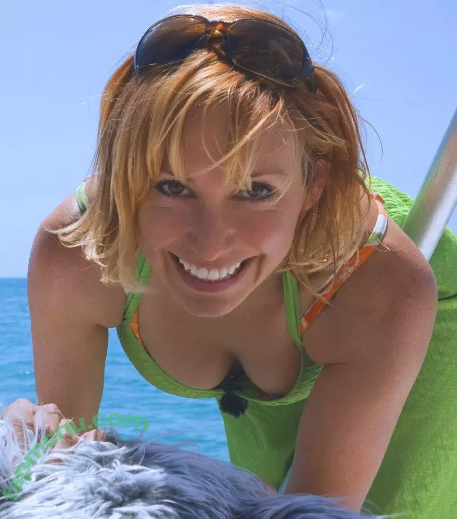 Kari Byron nude photo #0133 (KariByron / starbyron0 / therealkaribyron)