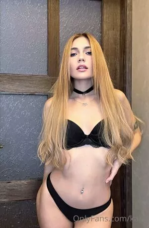 Kari.i nude photo #0004