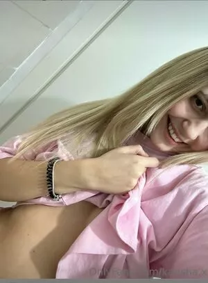 Kari.i nude photo #0055