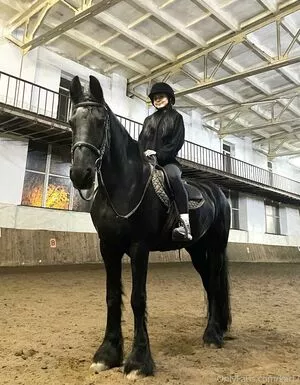 Kari.i nude photo #0112