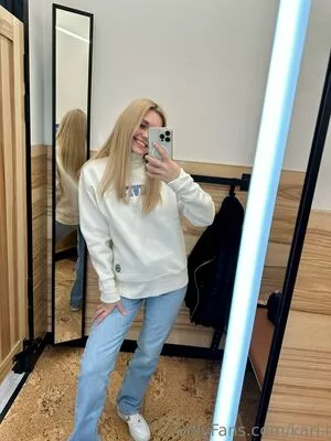 Kari.i nude photo #0217