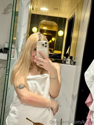 Kari.i nude photo #0249