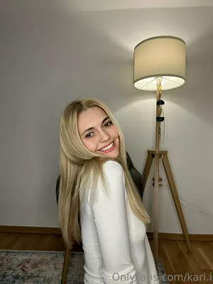 Kari.i nude photo #0268