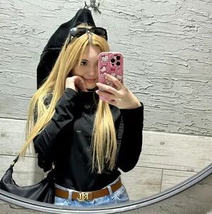 Kari.i nude photo #0334