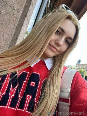 Kari.i nude photo #0338