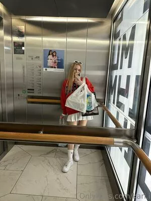 Kari.i nude photo #0339