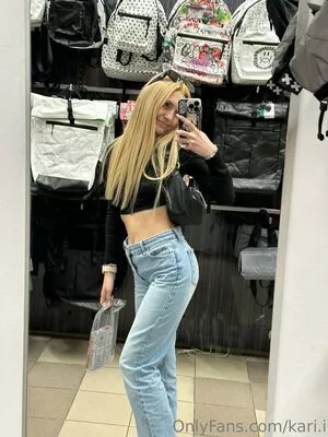 Kari.i nude photo #0347