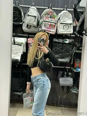 Kari.i nude photo #0360