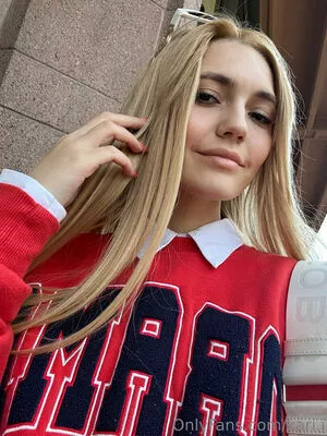 Kari.i nude photo #0373