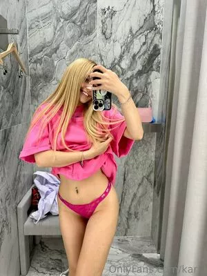 Kari.i nude photo #0375