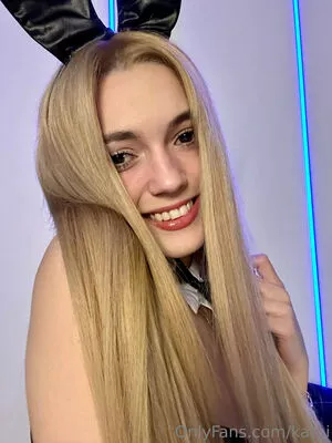 Kari.i nude photo #0411