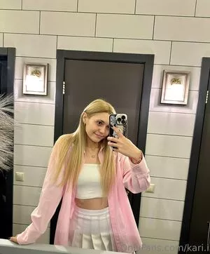 Kari.i nude photo #0417