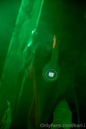 Kari.i nude photo #0445