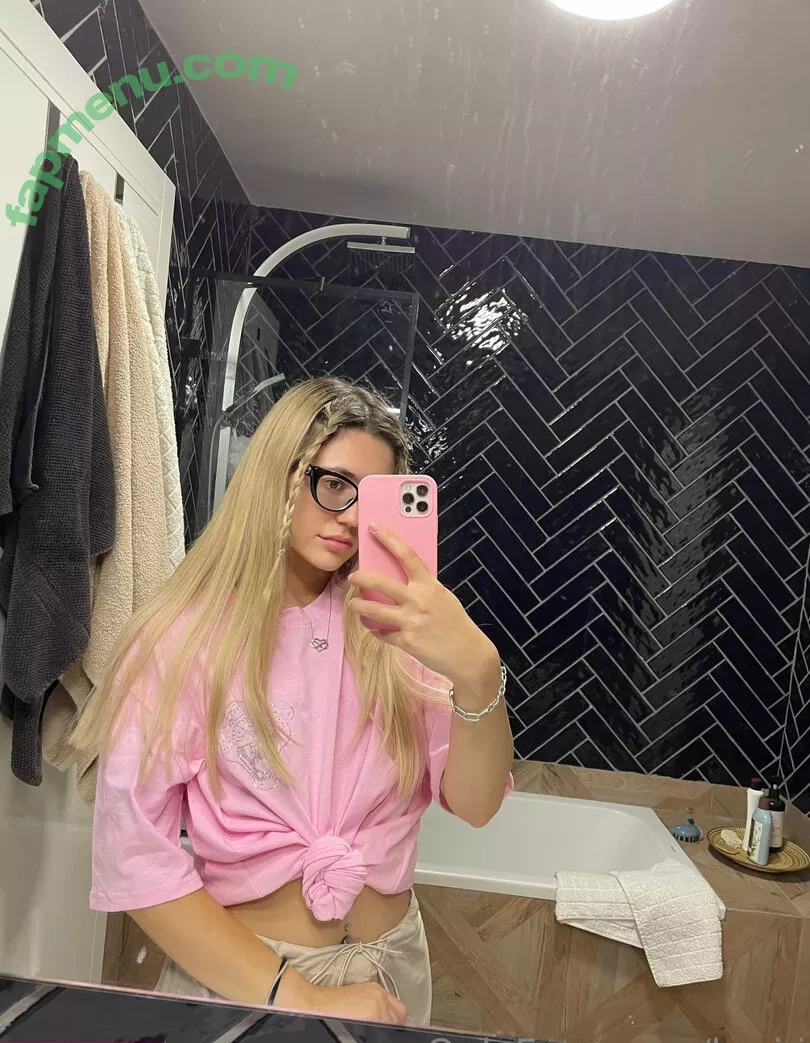 Kari.i nude photo #0031 (Kari.i)