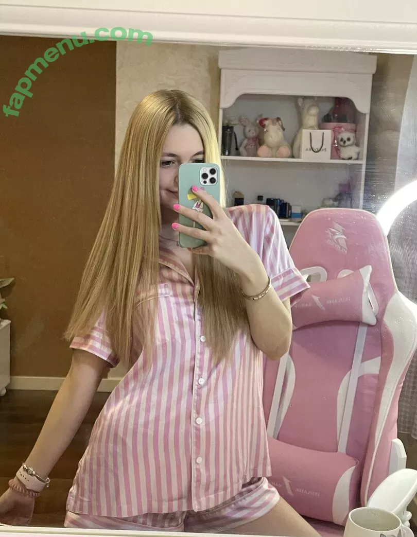 Kari.i nude photo #0150 (Kari.i)