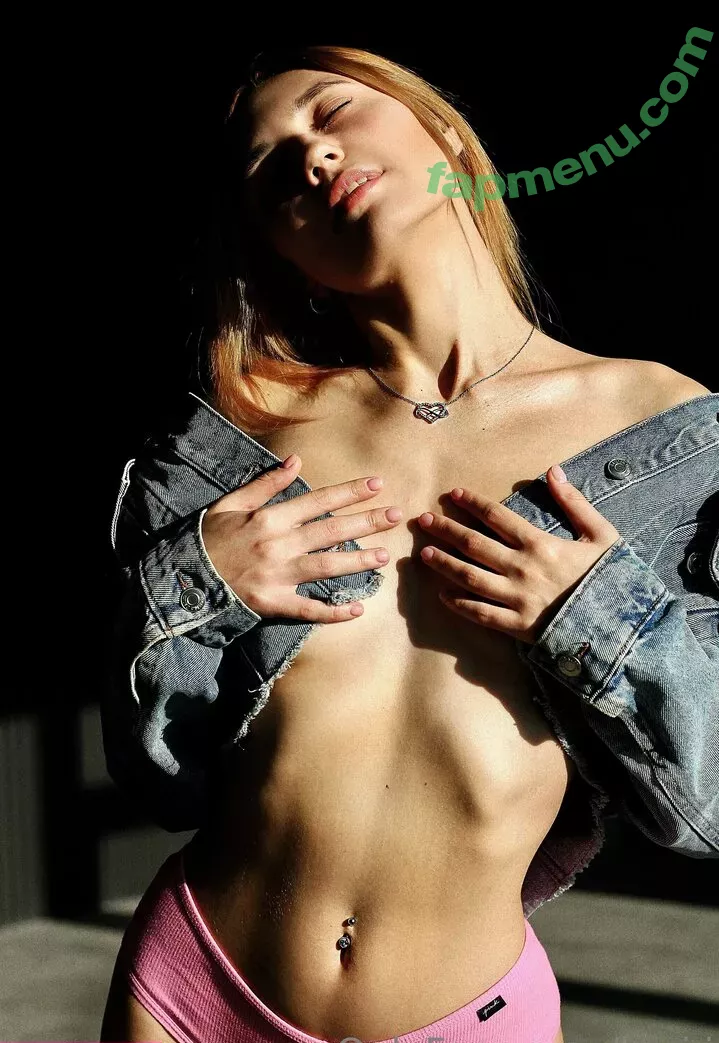 Kari.i nude photo #0166 (Kari.i)