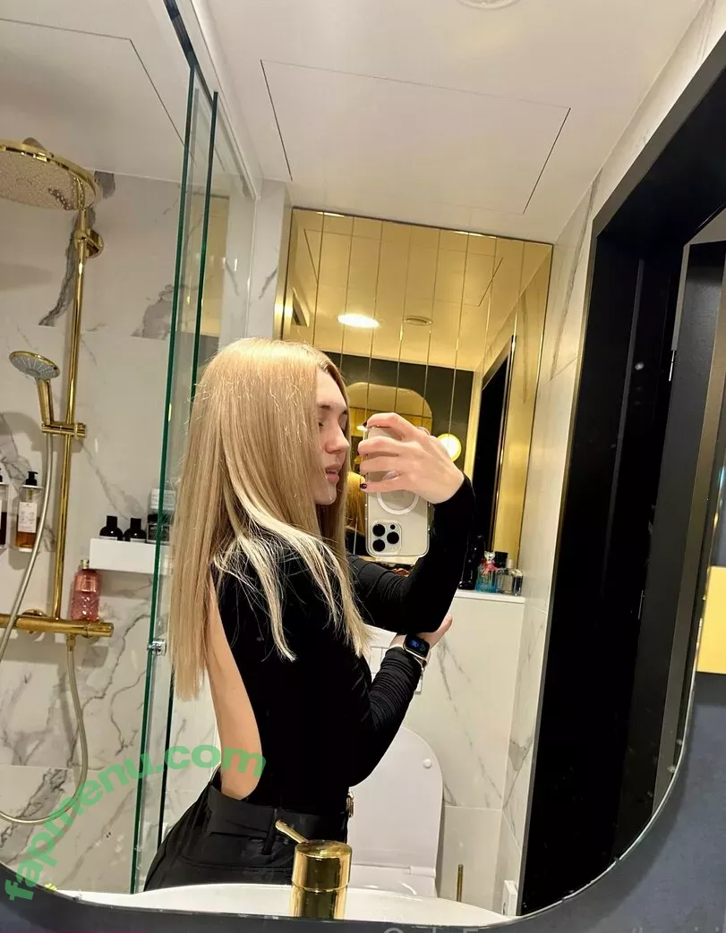 Kari.i nude photo #0203 (Kari.i)