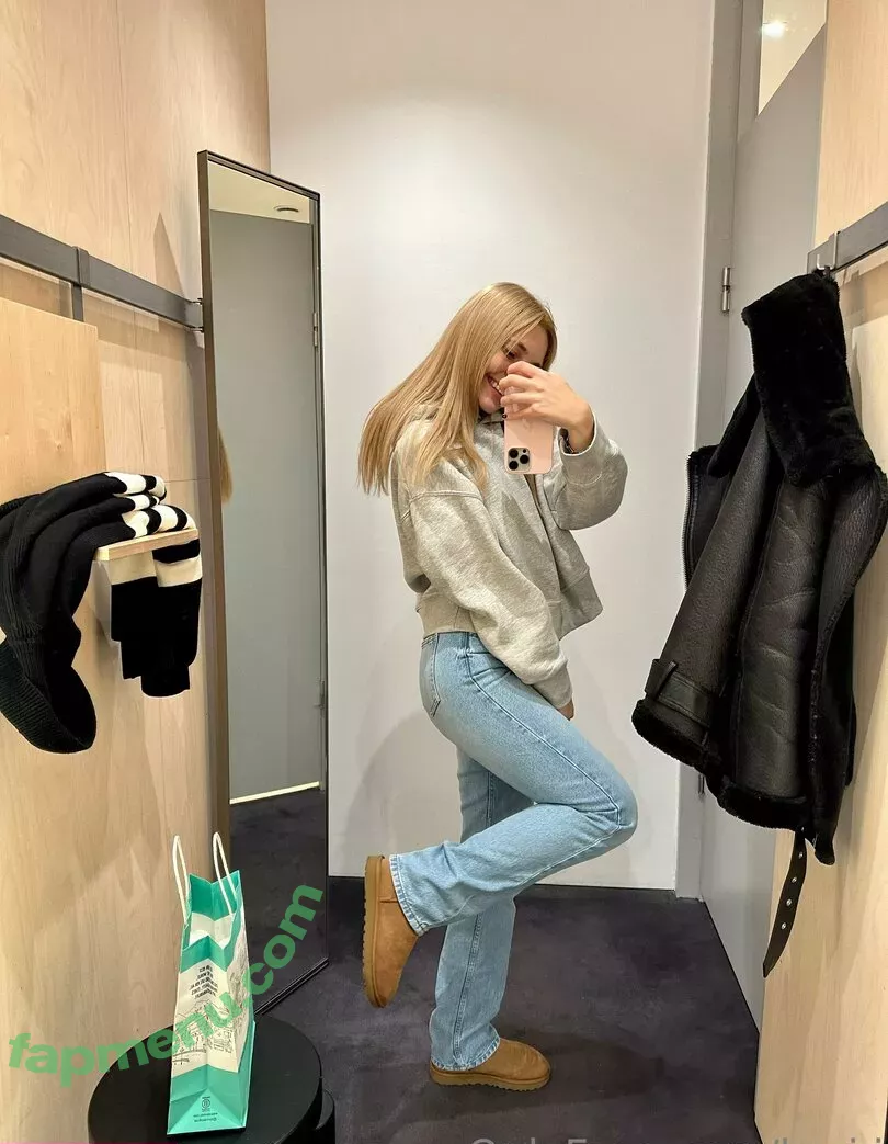 Kari.i nude photo #0257 (Kari.i)