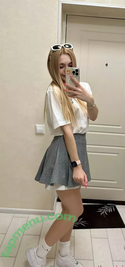 Kari.i nude photo #0337 (Kari.i)