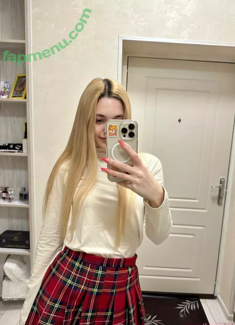 Kari.i nude photo #0340 (Kari.i)