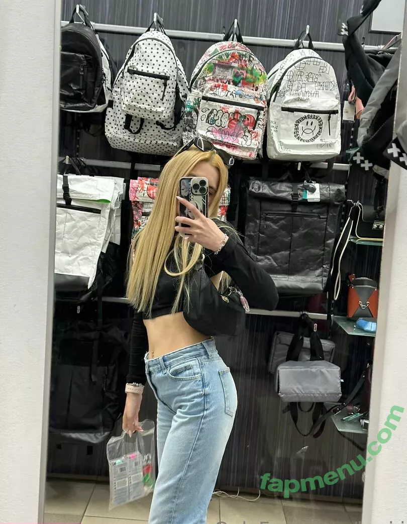 Kari.i nude photo #0360 (Kari.i)