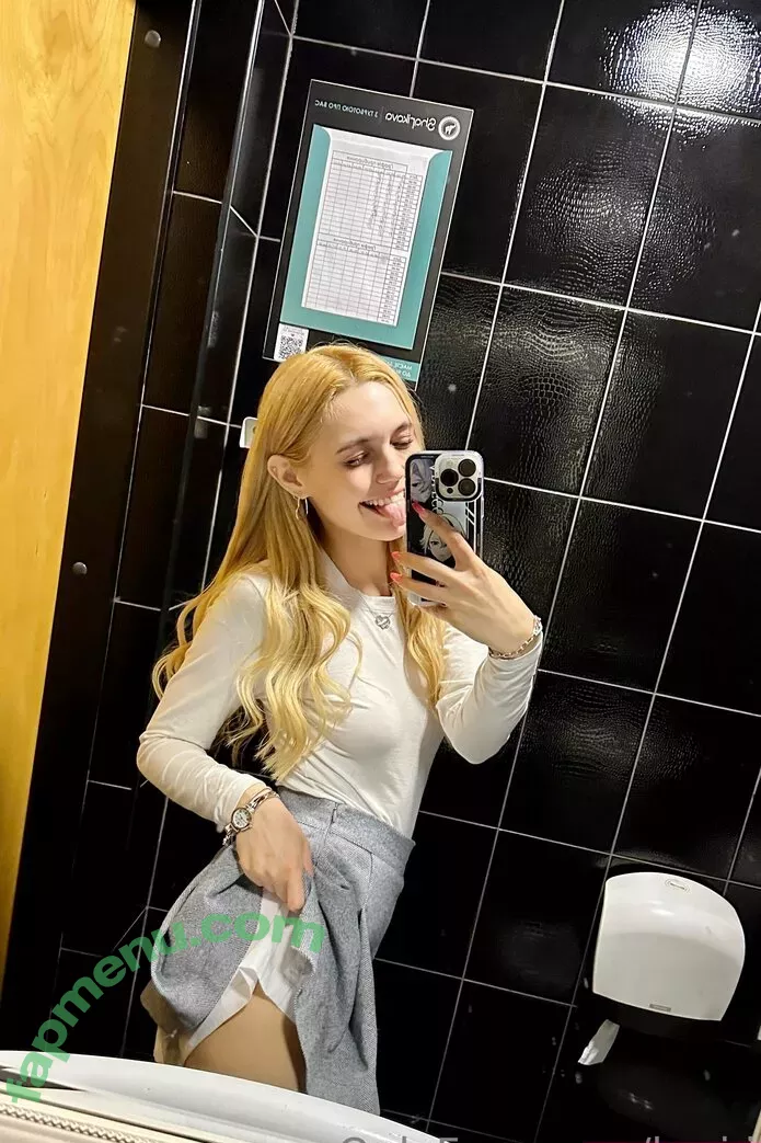 Kari.i nude photo #0372 (Kari.i)