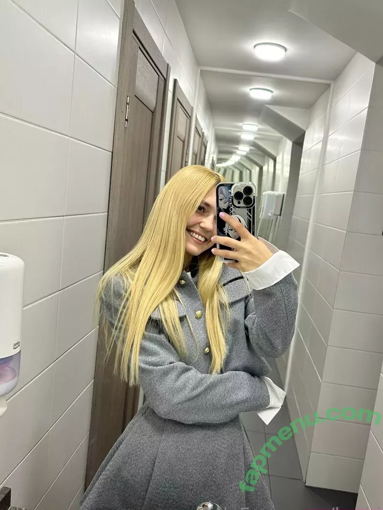 Kari.i nude photo #0392 (Kari.i)