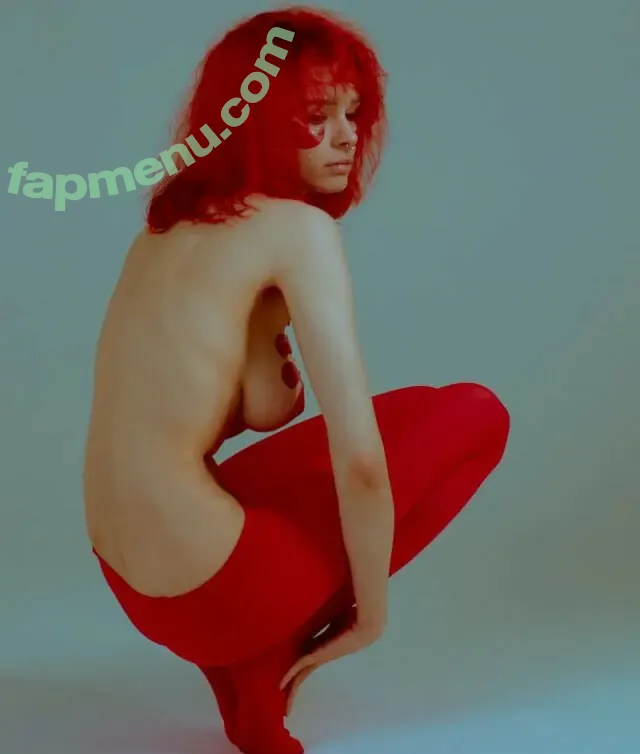 Kari Pitinova nude photo #0059 (tikivulpes)