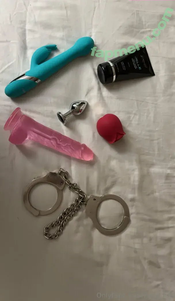 karie_fun nude photo #0028 (karie_cbd)