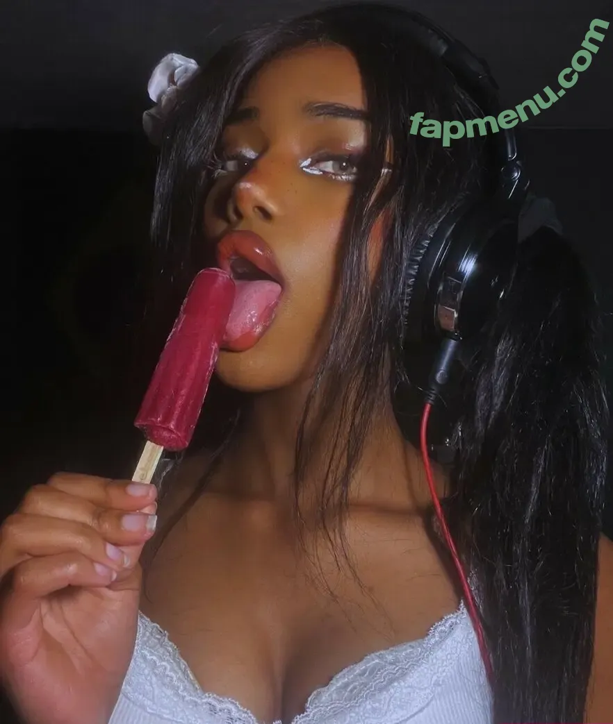 Karima Hamid nude photo #0001 (hamid.karima)