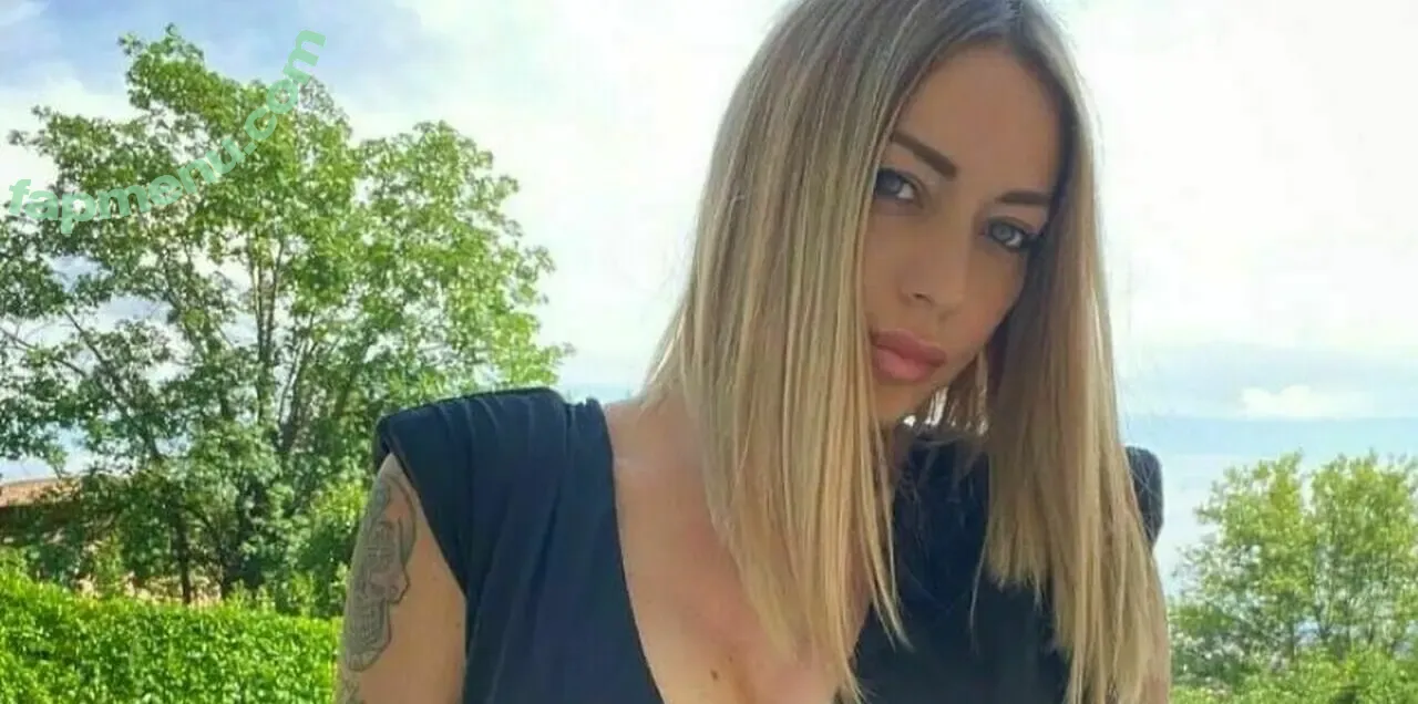 Karina Cascella nude photo #0011 (Karina Cascella)