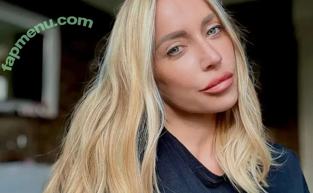 Karina Cascella nude photo #0017 (Karina Cascella)