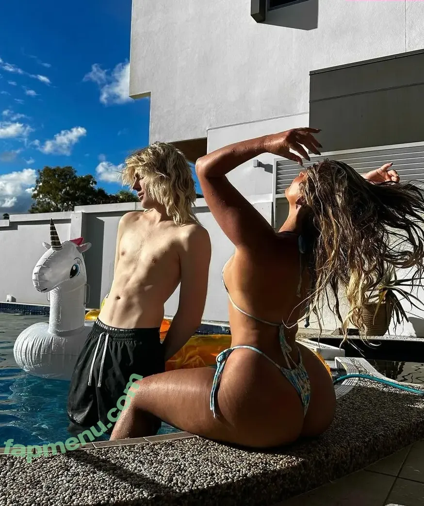 Karina Irby nude photo #0096 (karinairby)