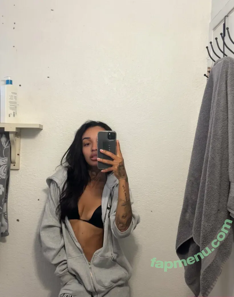 karinaalphabae nude photo #0039 (karina rodriguez)