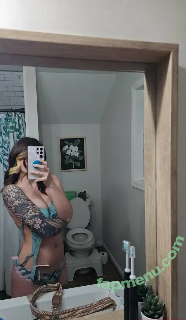 karinakassidy nude photo #0001 (kassidyisconfused)