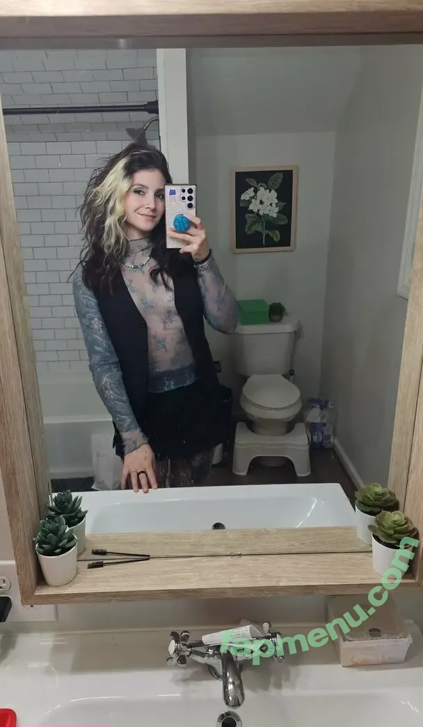 karinakassidy nude photo #0010 (kassidyisconfused)