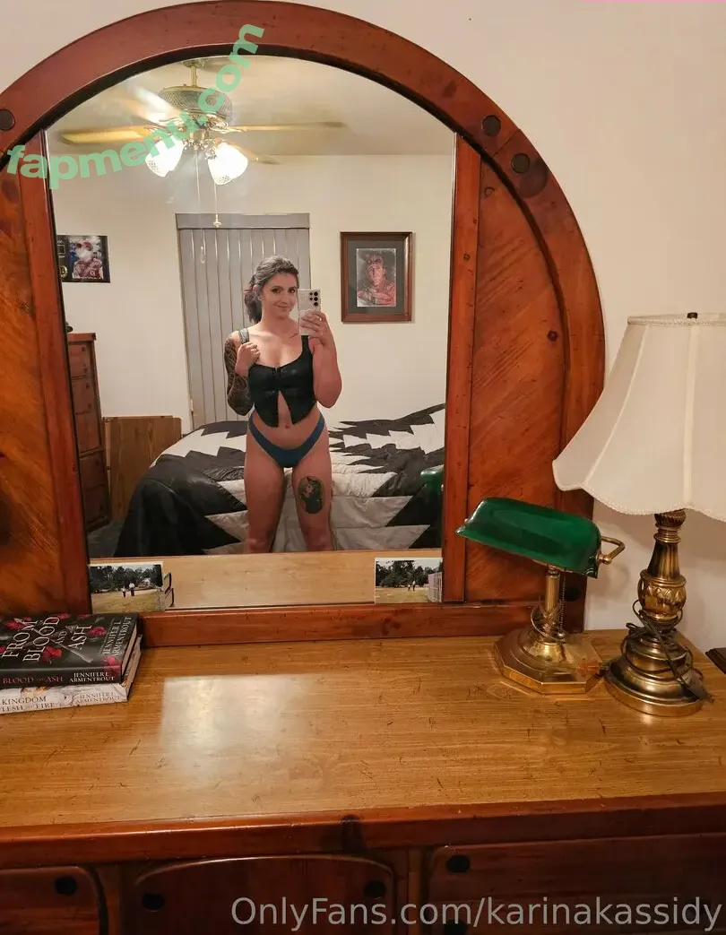 karinakassidy nude photo #0046 (kassidyisconfused)