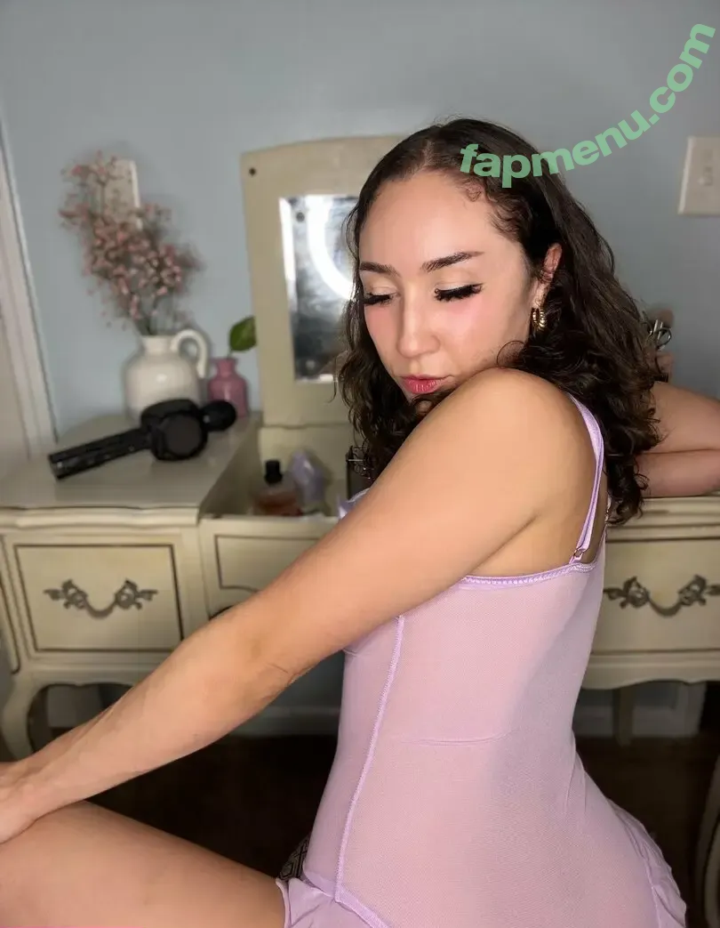 karinarosalia nude photo #0002 (karinarosaliaa)