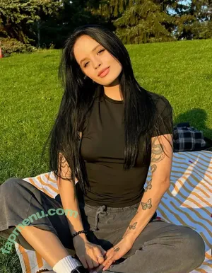 karinasweety69 / karina_shikelya69 nude photo #0018