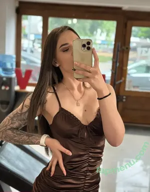 karinaxbabe / babekarinaax nude photo #0010