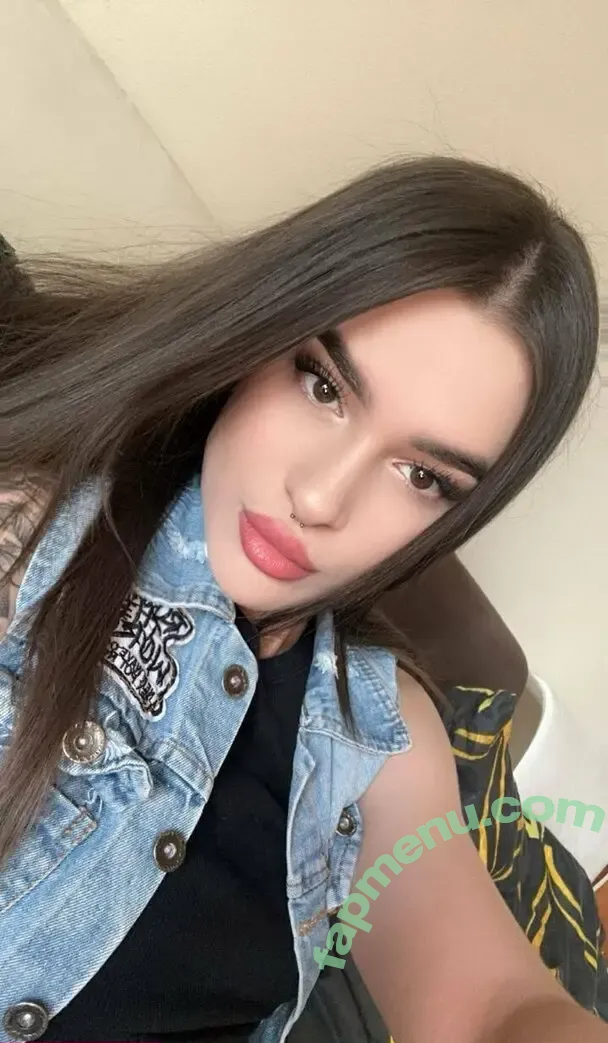 karinaxbabe nude photo #0031 (babekarinaax)